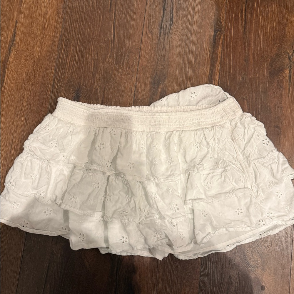Hollister White Eyelet Skort